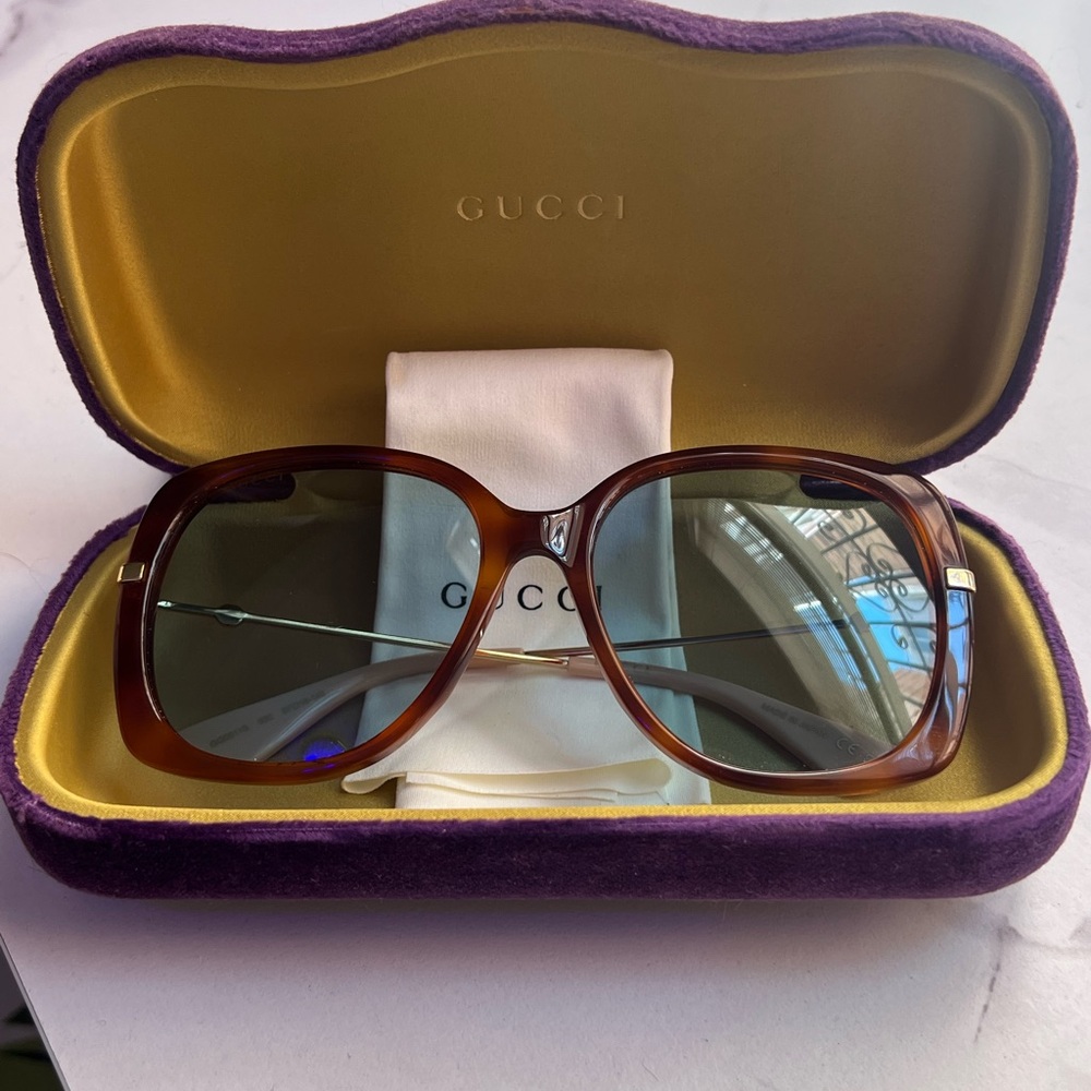 Gucci GG0511S LIGHT HAVANA/GREEN square sunglasses
